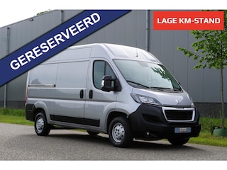 Peugeot Boxer 335 2.2 BlueHDi 140 L2H2 Premium in Topstaat |Metallic |Camera |Cruise |Navi |1 eigenaar |3500 KG |Mooie Camperbasis |BPM vrij |140 pk |EURO6D