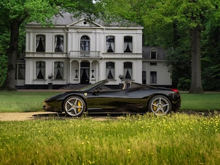Ferrari 458 4.5 V8 Spider | Lift | Akrapovic | Racing Seats