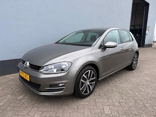 Volkswagen Golf 1.2 TSI Highline - Navigatie - Stoel V.W.
