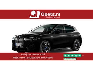 BMW iX xDrive50 High Executive 112 kWh Sportpakket - Trekhaak - Panoramadak - Driving/Parking Assistant Professional - Multifunctionele stoelen - Stoelventilatie - Soft close - BMW Laserlight - Comfort Access -