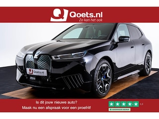 BMW iX xDrive50 High Executive 112 kWh Sportpakket - Trekhaak - Panoramadak - Driving/Parking Assistant Professional - Multifunctionele stoelen - Stoelventilatie - Soft close - BMW Laserlight - Comfort Access -