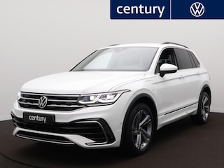 Volkswagen Tiguan 1.4 TSI eHybrid R-Line Business+ | Panodak | Camera | Zwenkbare trekhaak | ACC | Navi |