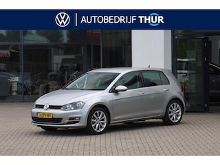 Volkswagen Golf 1.2 TSI Business Edition half leder stoelverwarming 17" LMV privacy glas pdc voor en achter achteruitrijcamera etc.