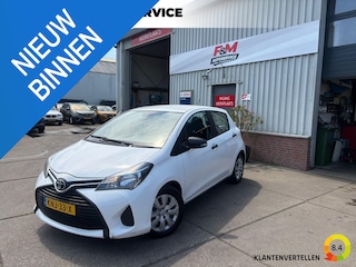 Toyota Yaris 1.0 VVT-i Now Airco, radio