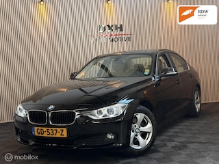 BMW 320i Executive OrgNL 1eEIGNR! XENON CARPLAY LEER