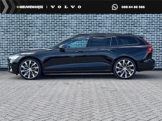 Volvo V60 2.0 T6 Plug-in hybrid AWD Ultra Dark | Google | Long Range | Schuif-/Kanteldak | Adaptieve Cruise Control | DAB | Head-Up Display | Camera | Stoelverwarming Voor + Achter | Harman Kardon Audio | Getint Glas | Zitverlenging | Elek. Stoelen | Memory | 19" LM