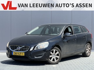 Volvo V60 1.6 T3 Kinetic | Nieuw binnen | Cruise | Trekhaak