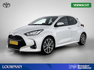 Toyota Yaris 1.5 Hybrid 130 Executive | BTW voertuig | Stoel+stuurverwarming | Dodehoek detectie | Parkeersensoren voor+achter | Apple CarPlay/Android Auto | Cruise Control Adaptive | Achteruitrijcamera |