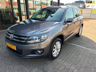 Volkswagen Tiguan 1.4 TSI Sport&Style / Navi / PDC / Trekhaak