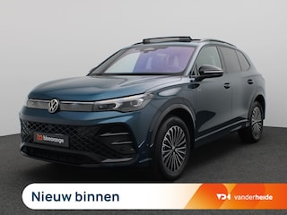 Volkswagen Tiguan 1.5 eHybrid R-Line Edition 272PK DSG SOH 100%, Panoramadak, Trekhaak, Leder, Memorystoel, 20" LM Velgen(foto volgt), Black Style, Head-Up Display, 360gr. Camera, Harman Kardon Audio