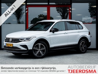 Volkswagen Tiguan 1.5 TSI Elegance | Trekhaak | Achteruitrijcamera | IQ Light Matrix | Navigatie | Stoelverwarming | Stuurwiel Verwarmd | Head-Up Display | Apple Carplay | AndroidAuto | Parkeersensoren |