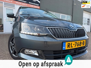 Skoda Fabia Combi 1.0 TSI Drive met parkeersensoren en trekhaak en smartlink en airco