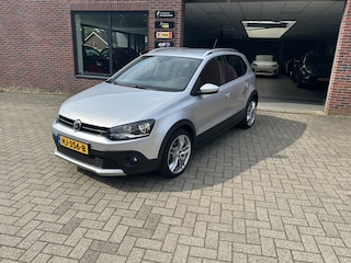 Volkswagen Polo 1.2 TSI Cross/Automaat/Navi/PDC voor en achter met camera