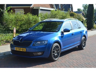 Skoda Octavia Combi 1.4 TSI Elegance Org NL/NAP