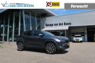 Toyota Yaris 1.5 HEV, Trekhaak, Stoel- en Stuurverwarming, Keyless voll, LED etc.