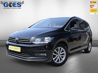 Volkswagen Touran III Highline BMT/Start-Stop pano/stoelverw/carplay/7 pers