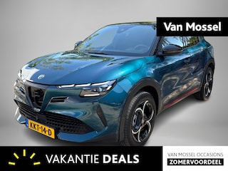 Alfa Romeo Junior 1.2 Turbo Hybrid Ibrida Speciale | Navigatie | Parkeersensoren | Camera | Apple Carplay/Android Auto | LMV 18"| Cimate Control | Cruise control |