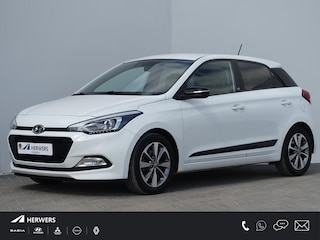 Hyundai i20 1.0 T-GDI Essence / Trehkaak / Navigatie / Apple & Android Auto / Cruise Control / Camera /