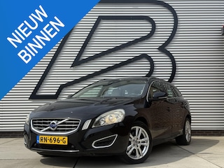 Volvo V60 2.0 D3 Summum 1e Eigenaar|Navi|Trekhaak|PDC V+A|Leder|Stoelverw|Clima|Cruise|D-riem vv in 2021|APK tot 02-2027