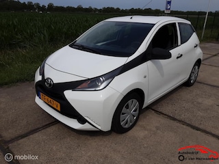 Toyota Aygo 1.0 VVT-i x-fun