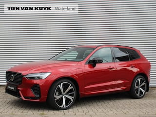 Volvo XC60 2.0 T8 Plug-in hybrid AWD Ultra Dark Automaat / Luchtvering Bowers & Wilkins / Trekhaak / Panoramadak / 21"velgen / Gelaagde zijruiten / Privacy Glass