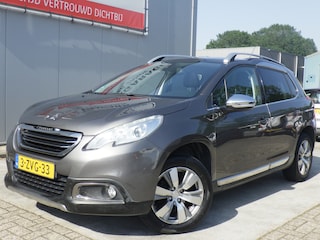 Peugeot 2008 1.2 PureTech Allure, Aico, Panodak, Trekhaak, PDC, Cruise, Navi!