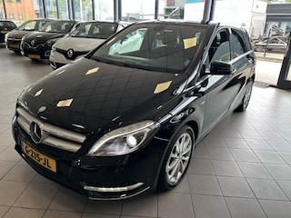 Mercedes-Benz B-klasse 180 Ambition Climat in NW STAAT NW APK BJ 2011 !!!