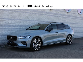 Volvo V60 T8 Plug-in hybrid AWD Plus Perform. Ed. Dark | Elektrisch glazen panorama-dag | Adaptive Cruise Control & Pilot Assist | Elektrisch verstelbare bestuurders- en passagiersstoel met geheugen | Verwarmbare voorstoelen | Verwarmbaar stuurwiel | Premium Audio by Bowers & Wilkins | Achterbank verwarmd | Google services | Apple Carplay & Android Auto | 360 graden camera | Parkeersensoren voor en achter | Keyless entry & start | Extra getint glas |
