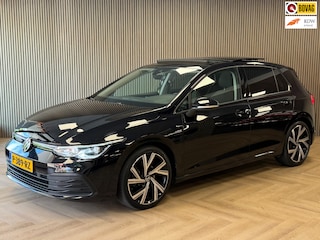 Volkswagen Golf 1.5 eTSI DSG PANO MASSAGE CAMERA VIRTUAL COCKPIT SFEERVERLICHTING STOELVERWARMING NAVIGATIE CRUISE