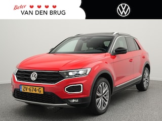 Volkswagen T-Roc 1.5 TSI 150 PK DSG Automaat | LED Plus | Panoramadak | Navigatie | Trekhaak | Elek. Kofferklep | Climate Control |