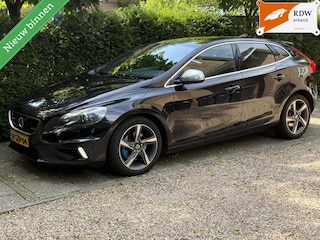 Volvo V40 1.6 T3 R-Design l Xenon l Stoelverwarming l PDC