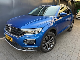 Volkswagen T-Roc 1.0 TSI Style Panodak LED Adapt. cruise NL auto