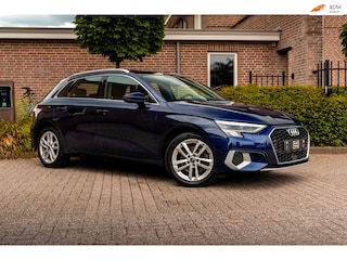 Audi A3 Sportback 40 TFSI e Business Edition 204 PK Ambiance Adaptive Keyless Elek.Klep Stoelverwarming 17''