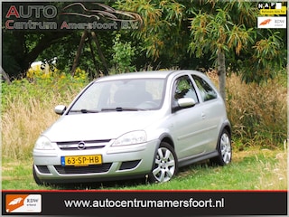 Opel Corsa 1.4-16V Silverline ( INRUIL MOGELIJK )