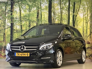 Mercedes-Benz B-klasse 180 Prestige | Panoramadak | Cruise Control | Parkeersensoren | Stoelverwarming | LED | Isofix |
