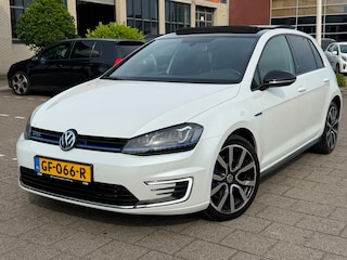Volkswagen Golf 1.4 TSI GTE l PANO