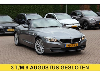 BMW Z4 Roadster sDrive23i Introduction / NL Auto! / Windscherm / Leder / Navigatie / 17'' / Parkeerhulp V+A / Stoelverwarming / Bluetooth / Stoelverwarming / Xenon / Cruise Control