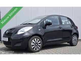 Toyota Yaris 1.3 VVTi Dynamic