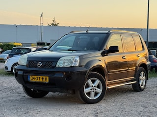Nissan X-Trail 2.0 Columbia 2wd/ SIDE BARS