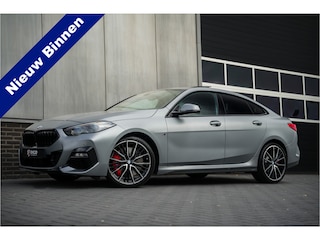 BMW 220i 178 pk / H&K/ Pano-Dak/ M-Sport-Pro/ Individual/ Keyless/ Camera/ Memory/ Adapt.Cruise/ Stoel+Stuurverw./ 19''LMV