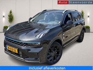 Lynk & Co 01 1.5 NL AUTO MET NAP - MAT ZWARTE VELGEN - 4 NIEUWE BANDEN