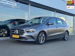Mercedes-Benz B-klasse 180 Style automaat , achteruitrijcamera