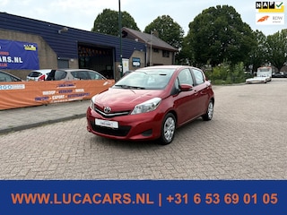 Toyota Yaris 1.3 VVT-i Aspiration Navi Camera Aut NIEUWE APK!
