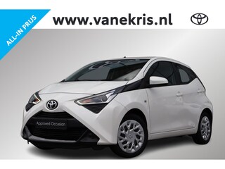 Toyota Aygo 1.0 VVT-i x-play, Led, Parkeercamera, Apple carplay / android auto, speed limiter.