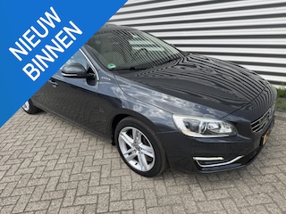Volvo V60 2.4 D6 AWD Plug-In Hybrid Summum