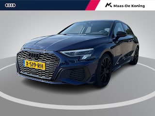 Audi A3 Sportback 35 TFSI 150pk S-tronic S edition · Apple/Android Car Play · Navigatie · Elek. Achterklep · P-Sensoren · Cruise Control · Zwart Optiek · 19'' Inch ·