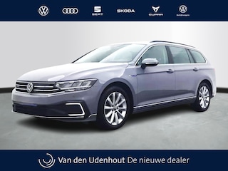 Volkswagen Passat Variant GTE 1.4 TSI eHybrid 218pk PHEV Business / Trekhaak / Travel Assist / Camera