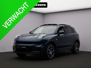 Lynk & Co 01 1.5 / 360  Camera / Adaptive Cruise / Panoramadak / Dodehoekdetectie / Stoelverwarming / Autom. bestuurdersstoel / Navi / Trekhaak mogelijk /