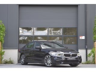 BMW 520i High Executive M-Sport Schuif/kantel dak | Head up | Memory Seats | stoelverwarming/koeling