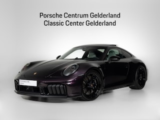 Porsche 911 Carrera 4 GTS | Exclusive Manufaktur